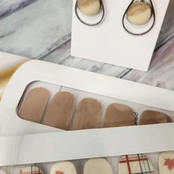 Retired Color Street Bundle- Fall - Picture 2 of 6